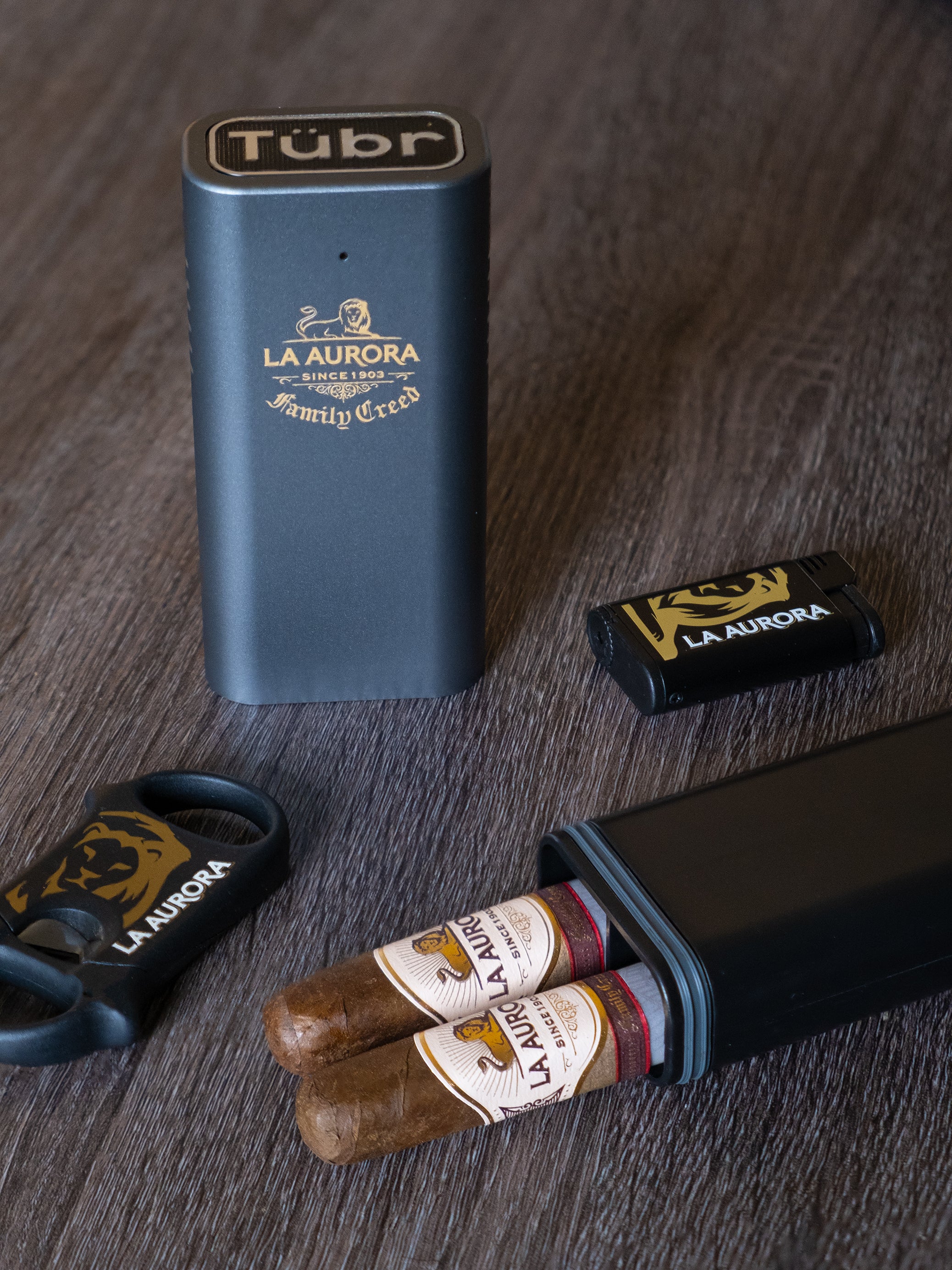 La Aurora × Tübr Gordo Alümen