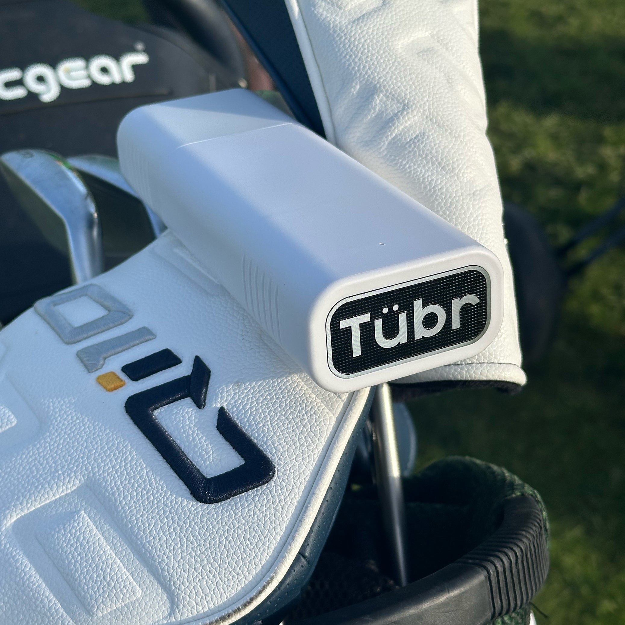 Lightweight airtight waterproof cigar storage case. Ideal for travel, golf, gifting, and keeping cigars fresh anywhere. White Frost with Taylormade Qi10 Driver