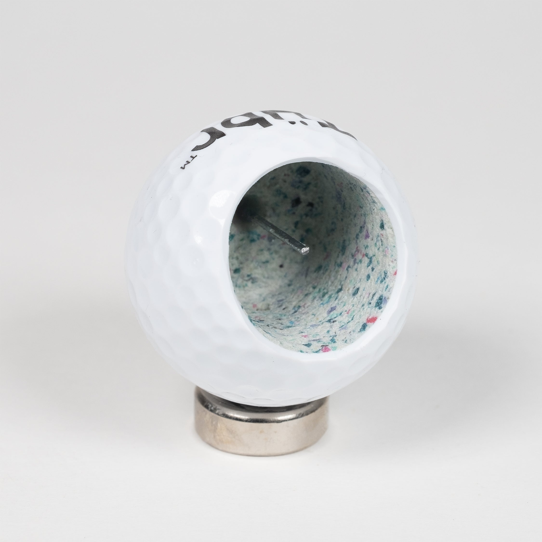 Tübr Magnetic Golf Ball Cigar Holder
